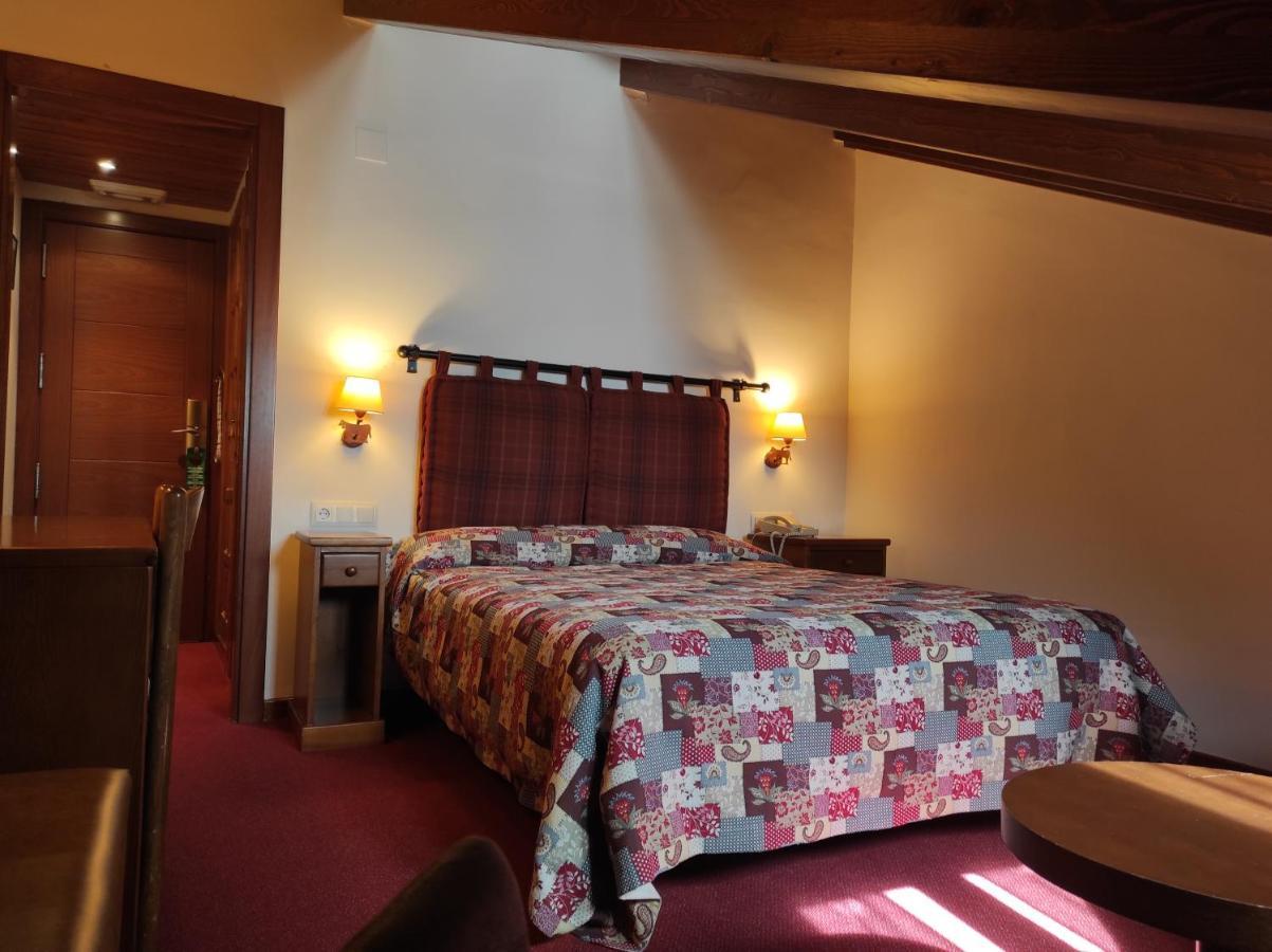 Hotel La Morera Valencia D'Aneu Εξωτερικό φωτογραφία