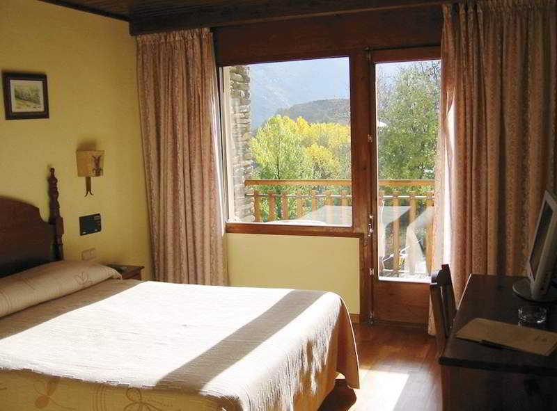 Hotel La Morera Valencia D'Aneu Εξωτερικό φωτογραφία