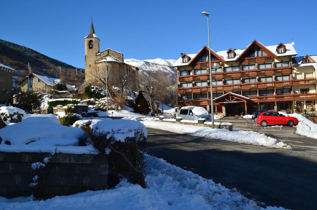 Hotel La Morera Valencia D'Aneu Εξωτερικό φωτογραφία