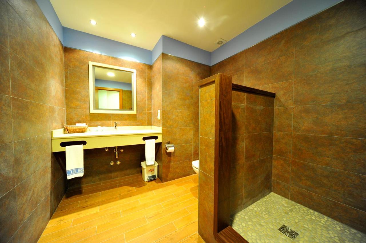 Hotel La Morera Valencia D'Aneu Εξωτερικό φωτογραφία